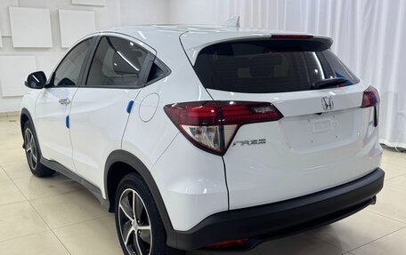 Honda Vezel, 2021 год, 1 800 000 рублей, 4 фотография