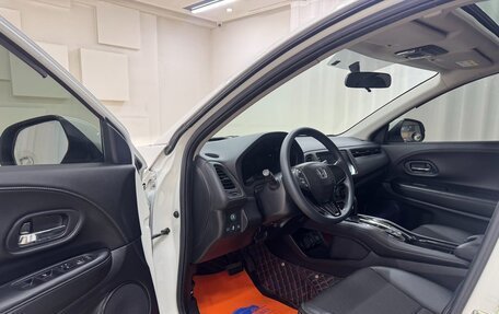 Honda Vezel, 2021 год, 1 800 000 рублей, 7 фотография