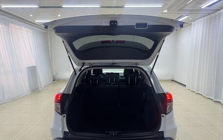 Honda Vezel, 2021 год, 1 800 000 рублей, 19 фотография