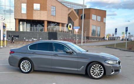 BMW 5 серия, 2021 год, 5 800 000 рублей, 5 фотография