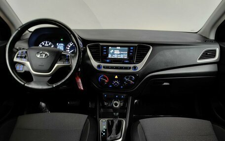Hyundai Solaris II рестайлинг, 2017 год, 999 000 рублей, 12 фотография