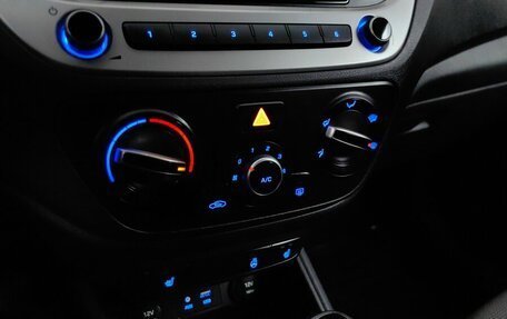Hyundai Solaris II рестайлинг, 2017 год, 999 000 рублей, 15 фотография