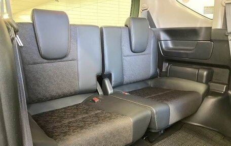 Honda Freed II, 2022 год, 1 560 000 рублей, 8 фотография