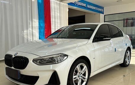 BMW 1 серия, 2021 год, 1 920 000 рублей, 1 фотография