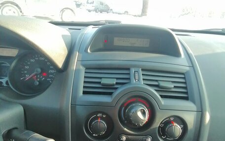 Renault Megane II, 2009 год, 450 000 рублей, 10 фотография