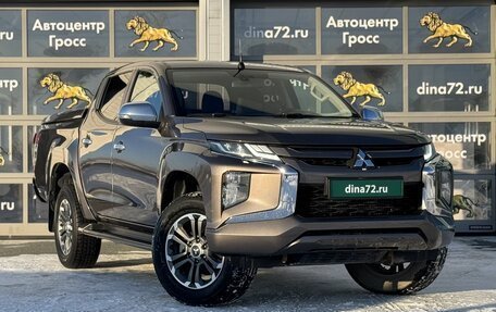 Mitsubishi L200 IV рестайлинг, 2020 год, 3 800 000 рублей, 3 фотография