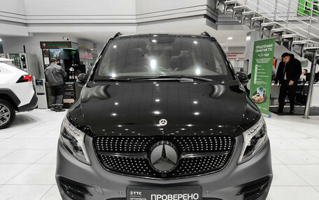 Mercedes-Benz V-Класс, 2021 год, 5 850 000 рублей, 2 фотография