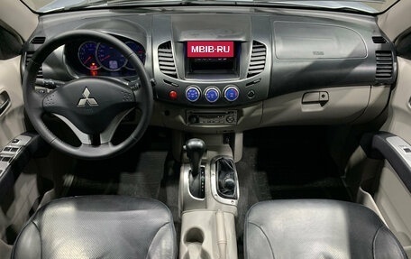 Mitsubishi L200 IV рестайлинг, 2007 год, 1 099 000 рублей, 7 фотография