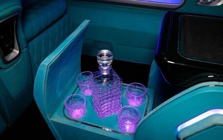 Mercedes-Benz V-Класс, 2023 год, 16 500 000 рублей, 12 фотография