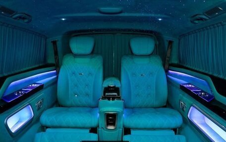 Mercedes-Benz V-Класс, 2023 год, 16 500 000 рублей, 9 фотография