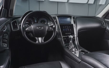 Infiniti Q50 I рестайлинг, 2017 год, 1 999 000 рублей, 12 фотография