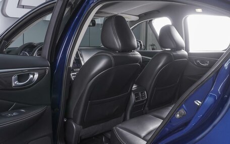 Infiniti Q50 I рестайлинг, 2017 год, 1 999 000 рублей, 17 фотография