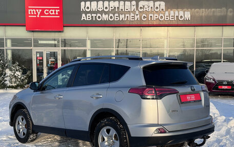 Toyota RAV4, 2017 год, 2 100 000 рублей, 6 фотография