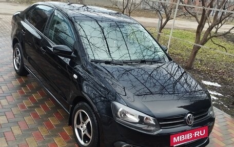 Volkswagen Polo VI (EU Market), 2010 год, 700 000 рублей, 3 фотография