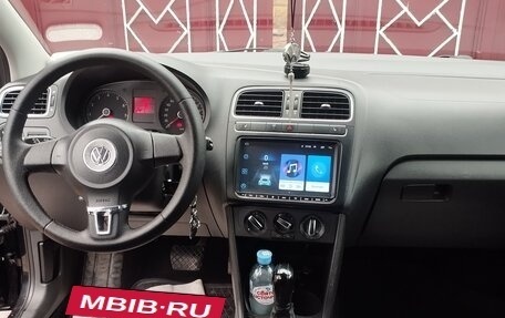 Volkswagen Polo VI (EU Market), 2010 год, 700 000 рублей, 7 фотография