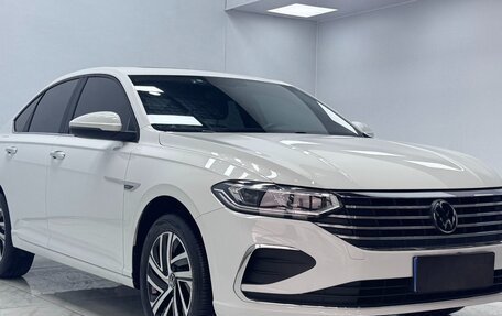 Volkswagen Lavida, 2023 год, 1 740 000 рублей, 3 фотография