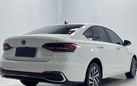 Volkswagen Lavida, 2023 год, 1 740 000 рублей, 6 фотография