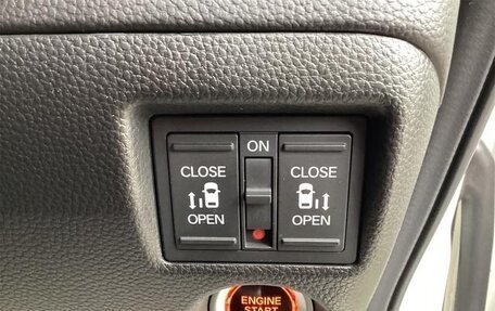 Honda N-BOX II, 2022 год, 893 000 рублей, 26 фотография