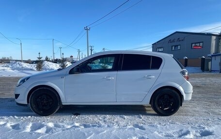 Opel Astra H, 2011 год, 690 000 рублей, 1 фотография