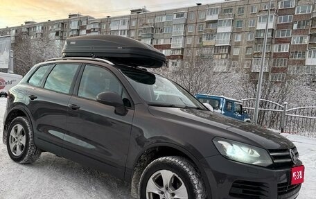 Volkswagen Touareg III, 2011 год, 1 800 000 рублей, 1 фотография