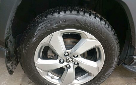 Toyota RAV4, 2021 год, 2 964 000 рублей, 4 фотография