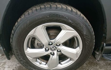 Toyota RAV4, 2021 год, 2 964 000 рублей, 6 фотография