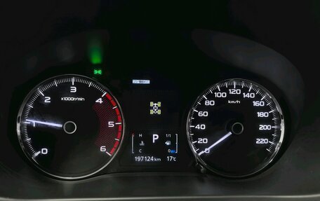 Mitsubishi Pajero Sport III рестайлинг, 2017 год, 2 490 000 рублей, 13 фотография