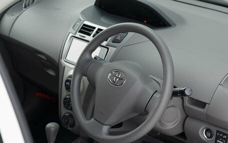 Toyota Vitz, 2009 год, 750 000 рублей, 11 фотография