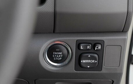 Toyota Vitz, 2009 год, 750 000 рублей, 16 фотография