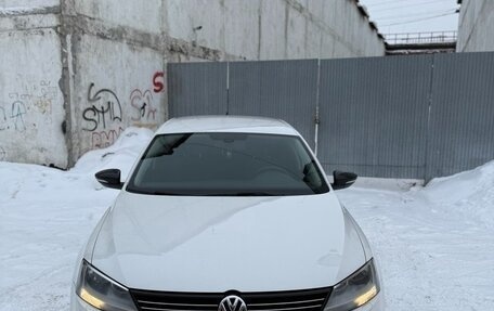 Volkswagen Jetta VI, 2013 год, 1 200 000 рублей, 16 фотография