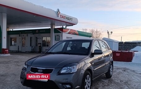 KIA Rio II, 2010 год, 637 000 рублей, 2 фотография