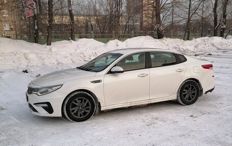 KIA Optima IV, 2018 год, 1 650 000 рублей, 2 фотография