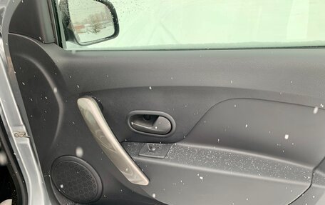 Renault Logan II, 2022 год, 1 595 000 рублей, 22 фотография