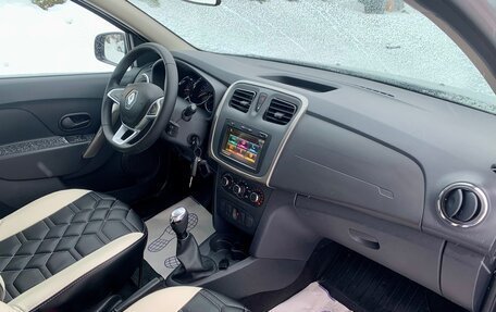 Renault Logan II, 2022 год, 1 595 000 рублей, 20 фотография