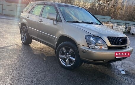 Lexus RX IV рестайлинг, 1999 год, 570 000 рублей, 2 фотография