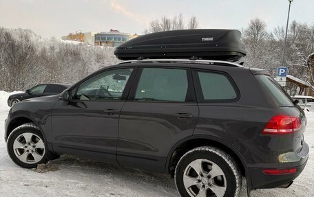 Volkswagen Touareg III, 2011 год, 1 800 000 рублей, 4 фотография