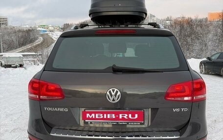 Volkswagen Touareg III, 2011 год, 1 800 000 рублей, 5 фотография