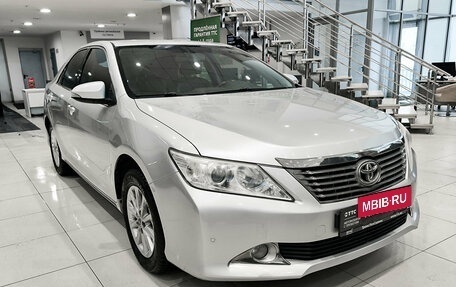Toyota Camry, 2012 год, 1 680 000 рублей, 3 фотография