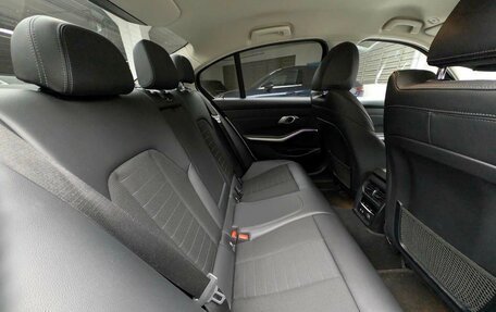 BMW 3 серия, 2019 год, 3 357 000 рублей, 12 фотография