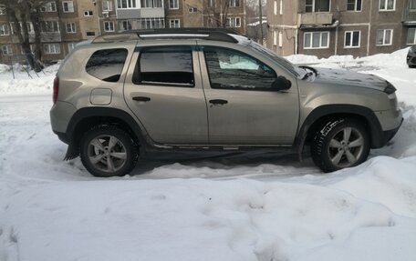 Renault Duster I рестайлинг, 2015 год, 700 000 рублей, 2 фотография