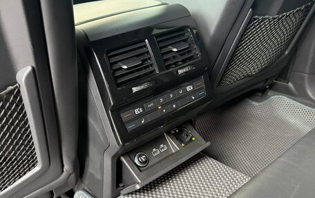 Volkswagen Touareg III, 2019 год, 5 800 000 рублей, 13 фотография