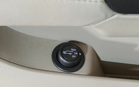 Cadillac SRX II рестайлинг, 2012 год, 2 150 000 рублей, 22 фотография