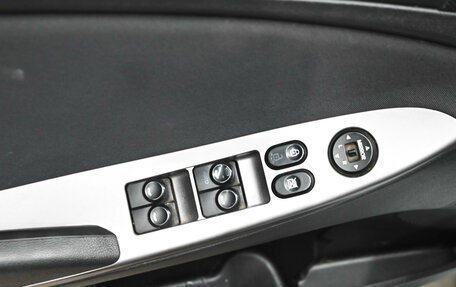 Hyundai Solaris II рестайлинг, 2014 год, 900 000 рублей, 13 фотография