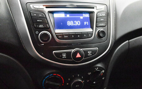 Hyundai Solaris II рестайлинг, 2014 год, 900 000 рублей, 14 фотография