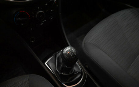 Hyundai Solaris II рестайлинг, 2014 год, 900 000 рублей, 15 фотография