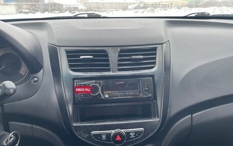 Hyundai Solaris II рестайлинг, 2011 год, 620 000 рублей, 7 фотография