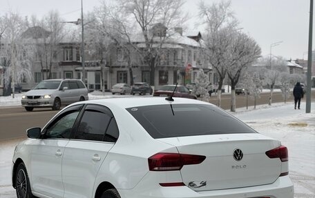 Volkswagen Polo VI (EU Market), 2022 год, 1 300 000 рублей, 2 фотография