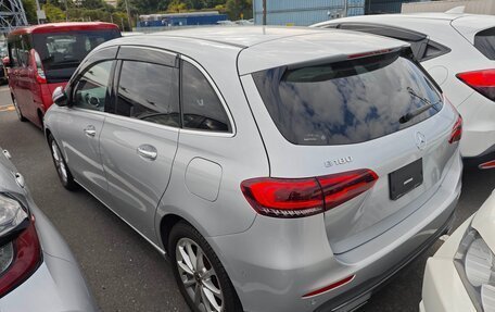 Mercedes-Benz B-Класс, 2022 год, 1 500 000 рублей, 6 фотография