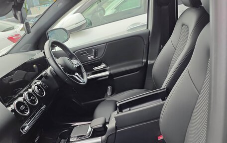 Mercedes-Benz B-Класс, 2022 год, 1 500 000 рублей, 31 фотография