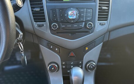 Chevrolet Cruze II, 2011 год, 675 000 рублей, 8 фотография